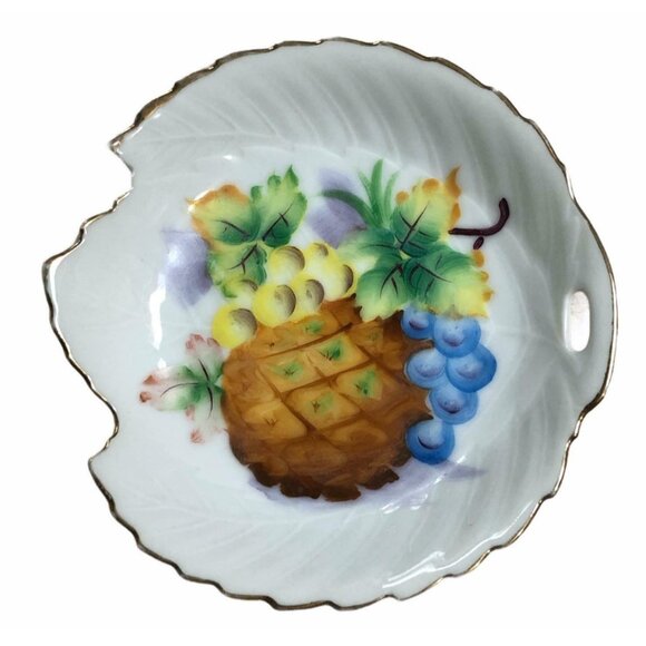 Ucagco China Trinket Nut Dish Hand Painted Fruit Leaf Shape Gold Trim Vintage - Picture 3 of 5